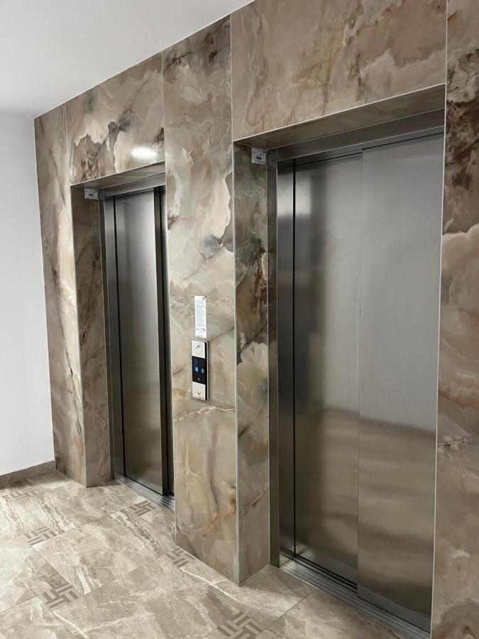 Apartament Modern Cu O Camera Timişoara Exterior foto