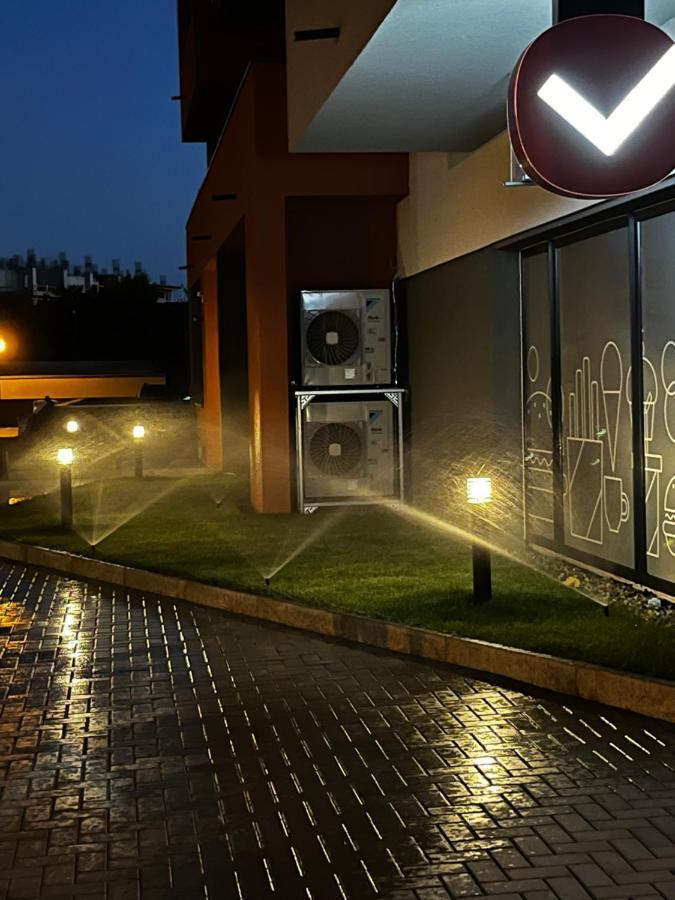 Apartament Modern Cu O Camera Timişoara Exterior foto